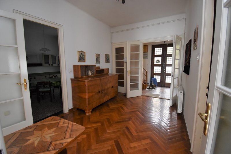 Strefa wejściowa apartamentu dwupoziomowego A1814, który jest na sprzedaż w Rijece w dzielnicy Trsat.