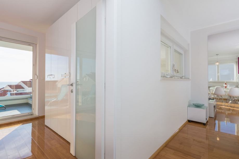 Wrażenia wnętrza apartamentu A2195, Novalja, Chorwacja.