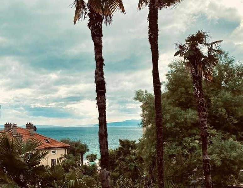 Kup dwupoziomowe mieszkanie w Chorwacji, Zatoka Kvarner, Opatija - Panorama Scouting Immobilien A2669, cena zakupu: 1 200 000 EUR - Zdjęcie 2