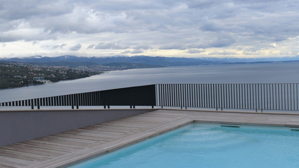 Luksusowe nieruchomości nad morzem w Chorwacji - Panorama Scouting A2695, Zatoka Kvarner, Opatija.