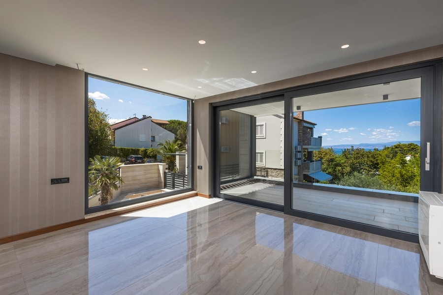 3 sypialnie i 3 łazienki