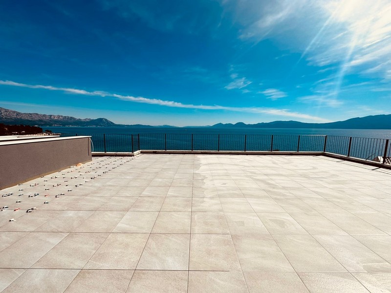 Sprzedam penthouse z tarasem na dachu na wyspie Hvar w Chorwacji - Panorama Scouting A3057.
