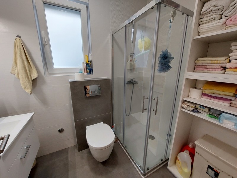 Prysznic w łazience.