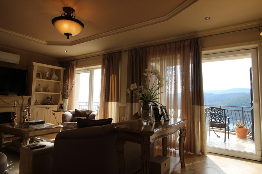 Apartament z widokiem na morze i tarasem