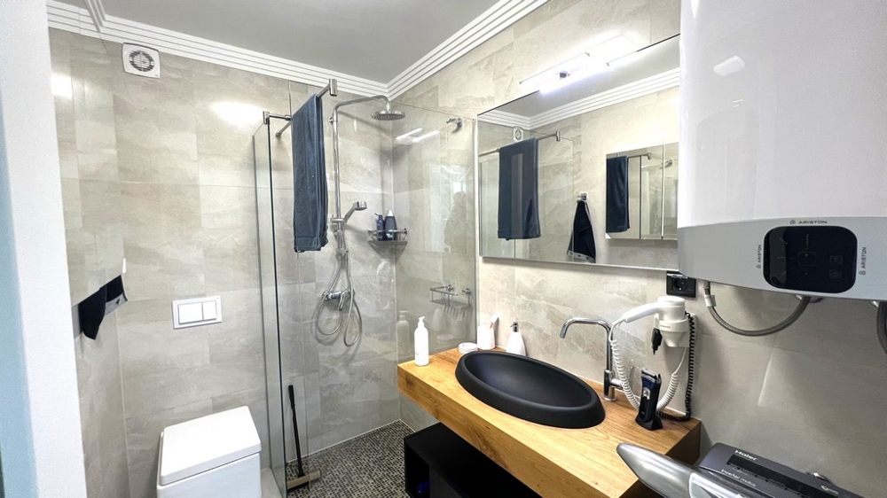 Nieruchomości Chorwacja, Miasto Krk, Wyspa Krk Mieszkanie na sprzedaż - łazienka