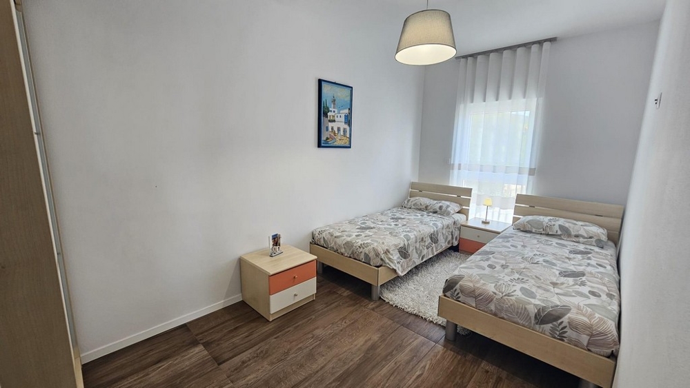 Dwa podwójne łóżka w nieruchomości A3315 w Crikvenicy - Panorama Harcerska Chorwacja.