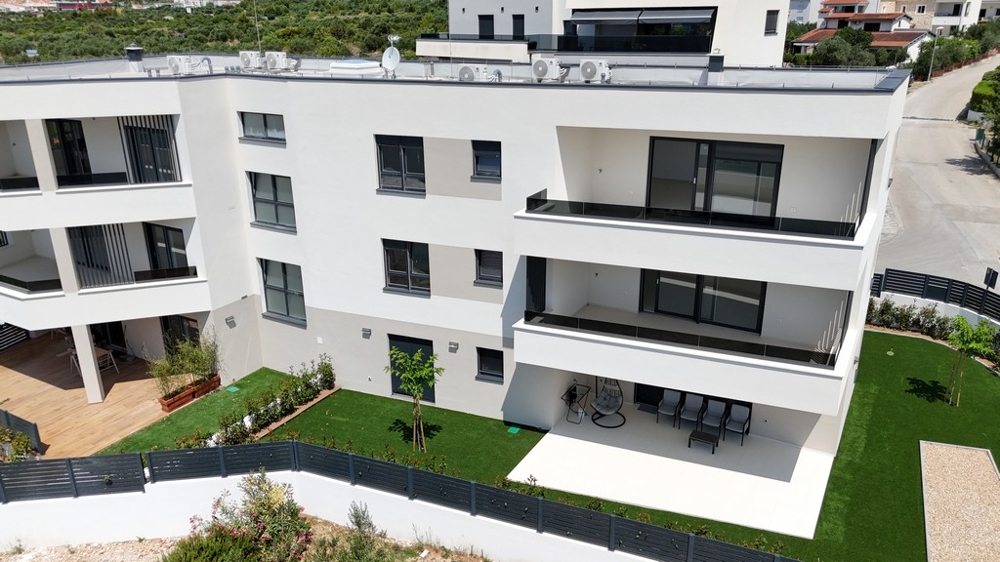 Na sprzedaż mieszkanie na drugim piętrze nowego budynku.