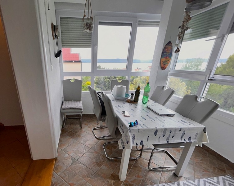 Taras z widokiem na morze w apartamencie A3383 w Chorwacji.