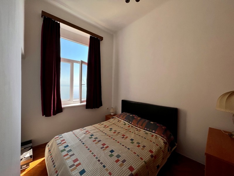 Sypialnia z widokiem na morze - nieruchomość A3390 w Opatija, Chorwacja.