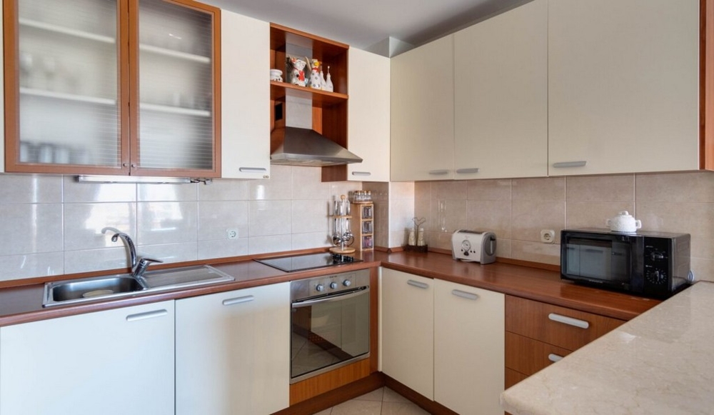 Przestronna kuchnia w nieruchomości A3462 w Chorwacji.