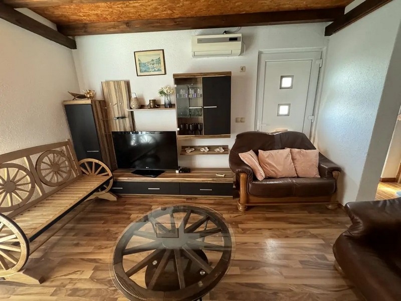 Klimatyzowany salon.