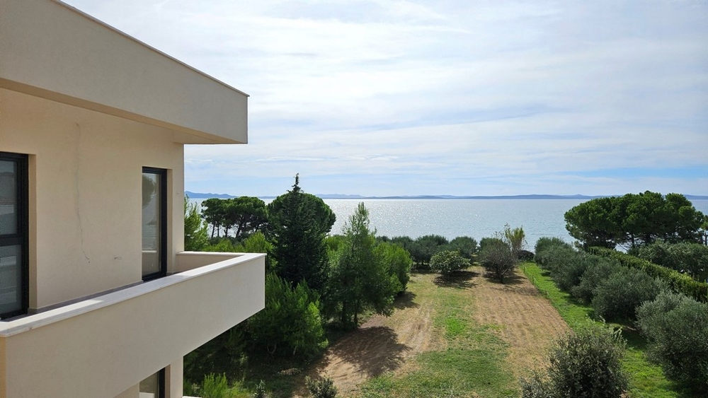 Widok na morze z nieruchomości A3487 w Privlace koło Zadaru.