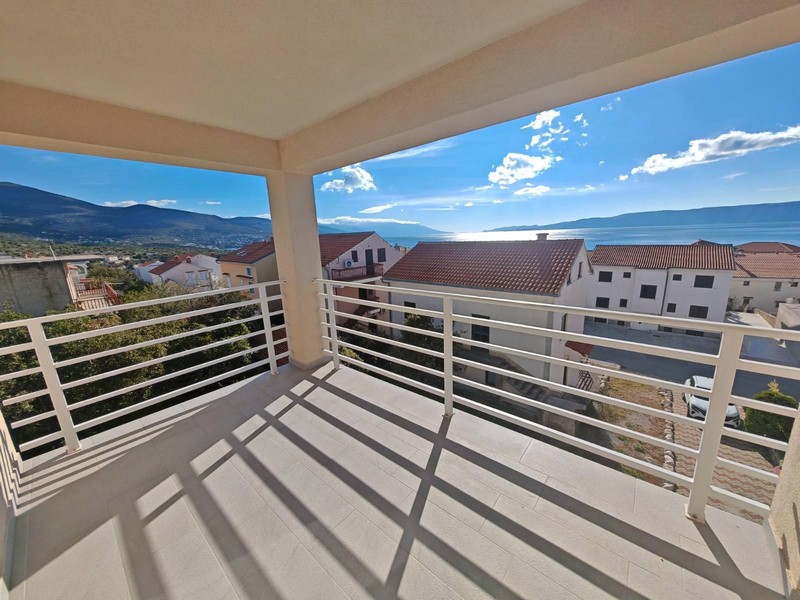 Widok na morze nieruchomości A3512 na sprzedaż w Chorwacji.