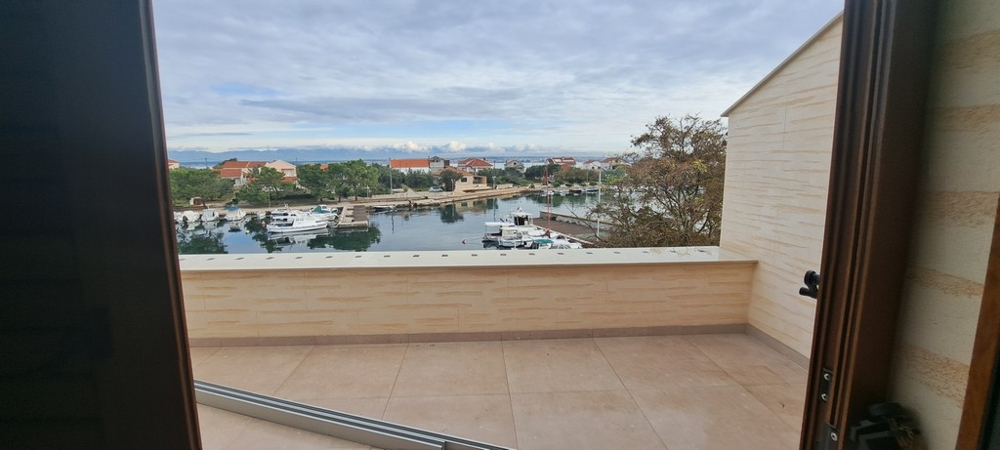 Taras z widokiem na morze w Poljanie