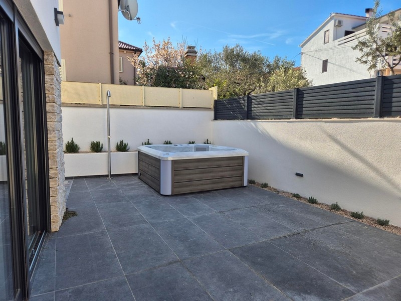 Kup nowe mieszkanie w Murter w Chorwacji.