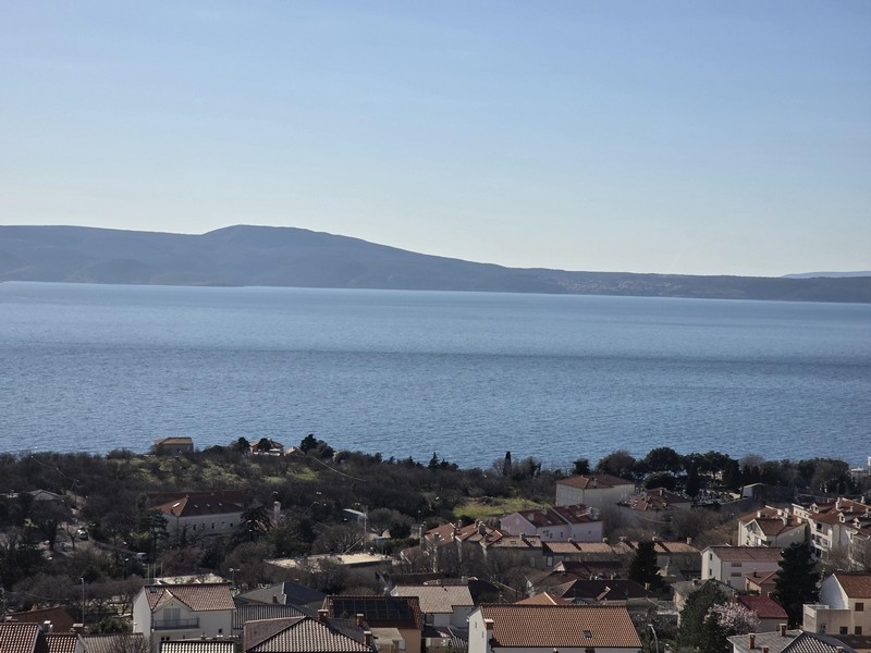 Panoramiczne widoki na morze i wybrzeże