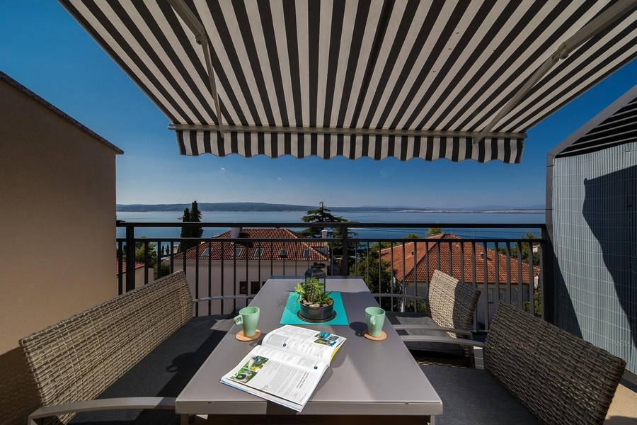 Taras z widokiem na morze - apartament A3554, Crikvenica.