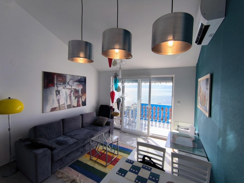 Nowoczesny salon w nieruchomości A3567 w Novi Vinodolski, Chorwacja.