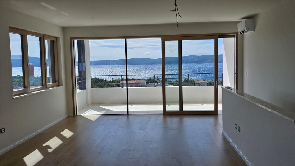 Na sprzedaż ten apartament z pięknym widokiem na morze.