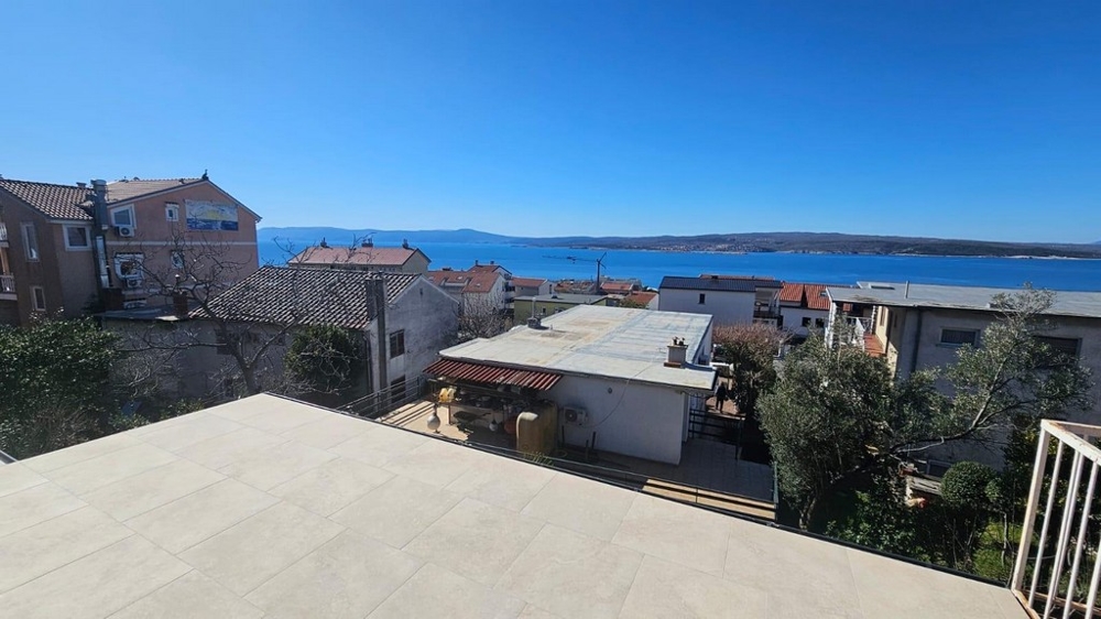 Widok na morze z tarasu nieruchomości A3604 w Chorwacji.