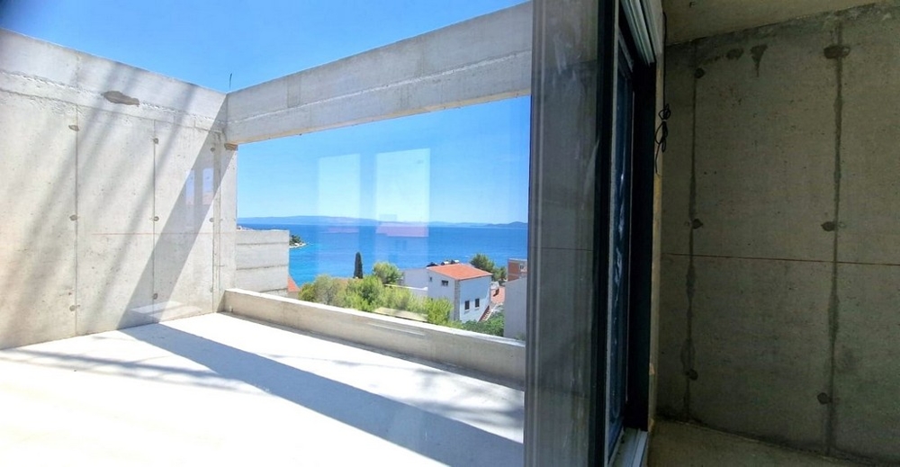 Widok na morze z tarasu nieruchomości A3605 w Chorwacji.