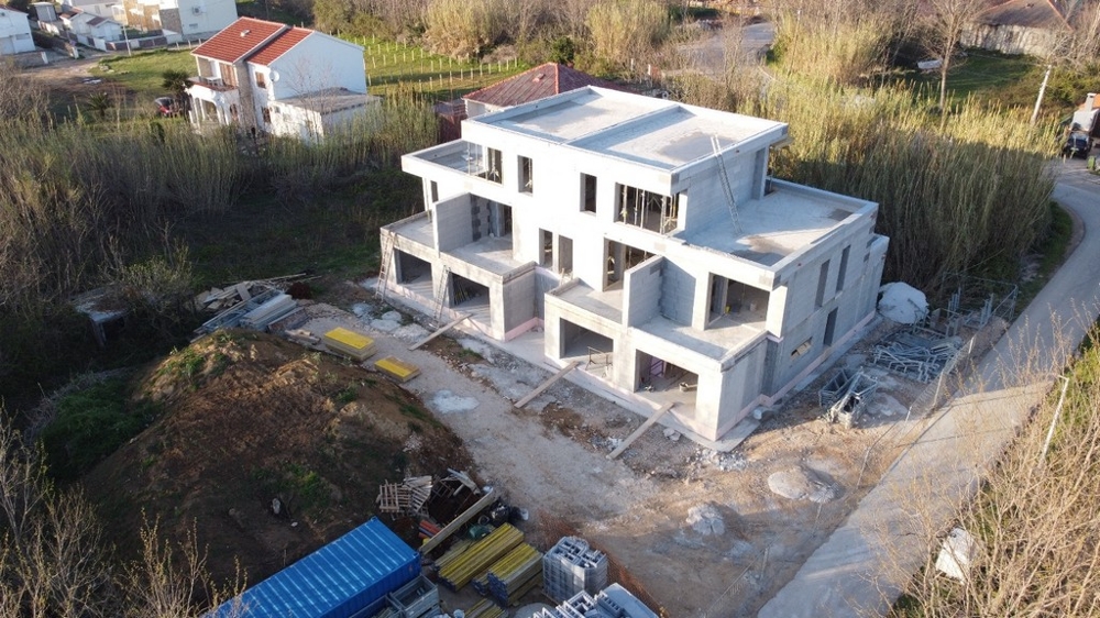 Widok z lotu ptaka na budowę nieruchomości A3616 w Privlace