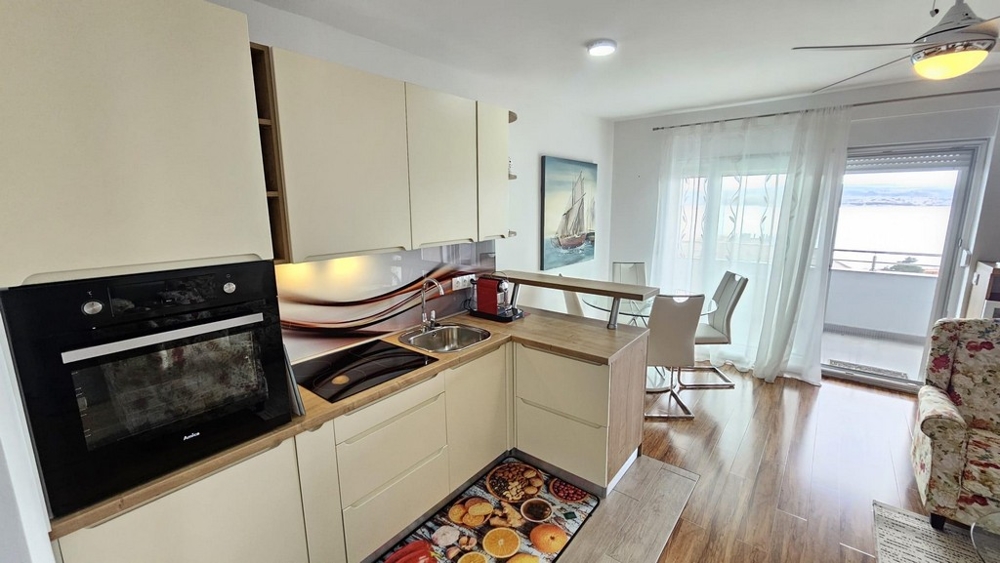 Kuchnia z widokiem na morze