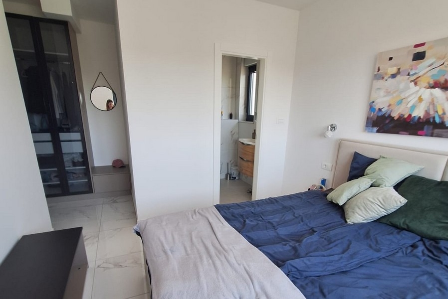 Sypialnia z łazienką