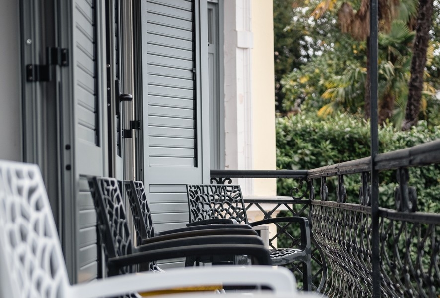 Taras stylowej nieruchomości A3652 w Opatiji w Chorwacji.