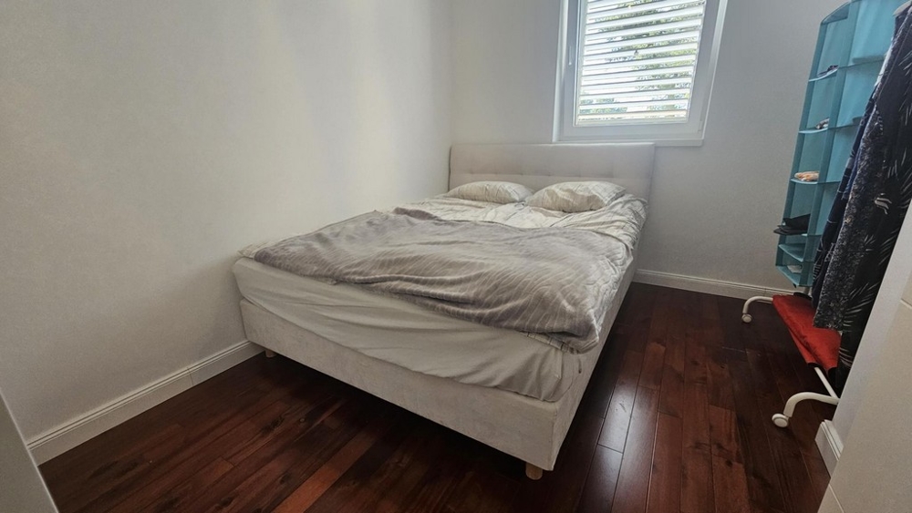 Druga sypialnia z podwójnym łóżkiem