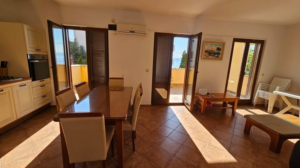 Część dzienna z wyjściem na taras