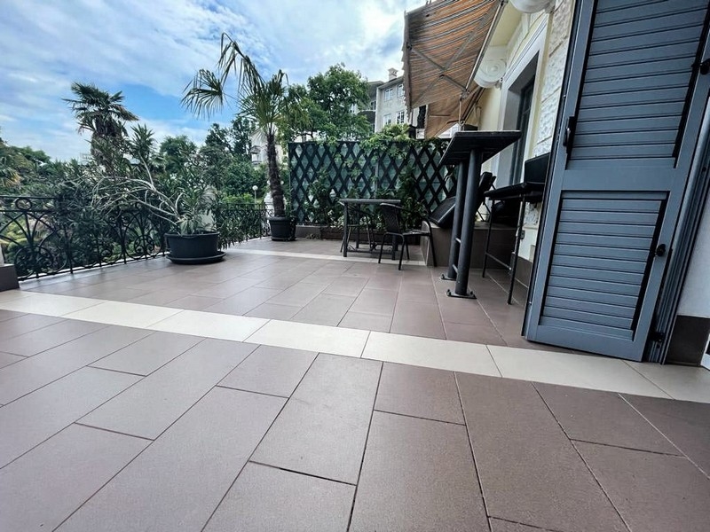 Przestronny taras nieruchomości A3676 w Opatii - Panorama Harcerska.