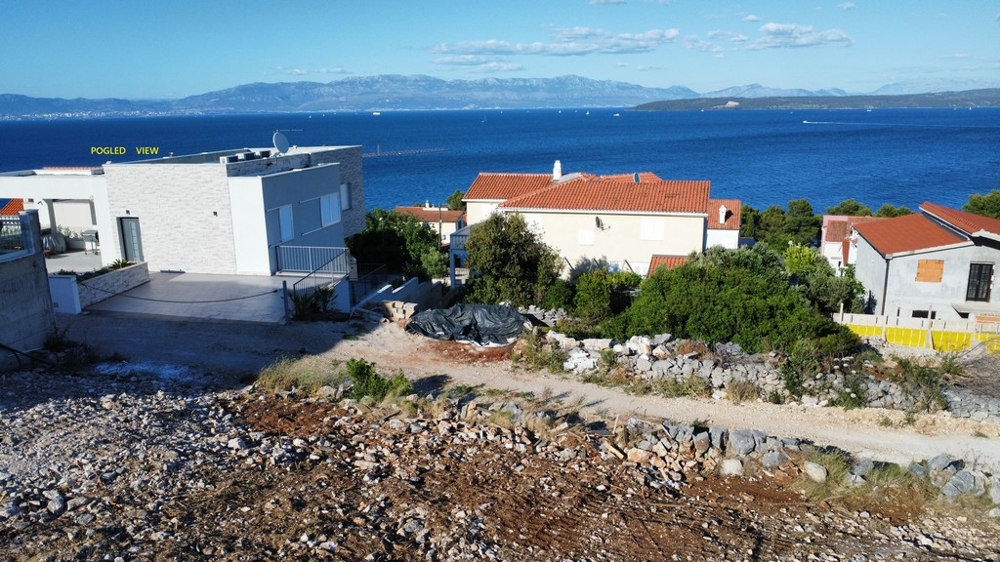 Widok na morze z nieruchomości A3714 na Solcie w Chorwacji.