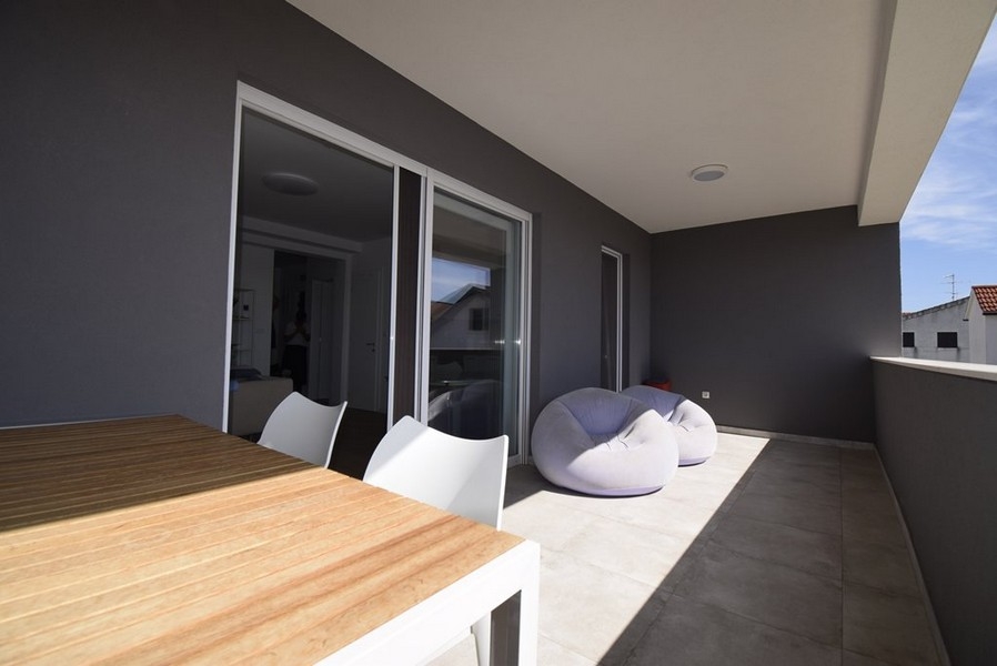 Zadaszony taras nieruchomości A3734 w Dalmacji koło Sibenika.