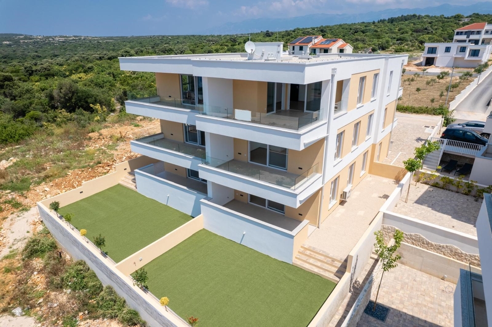 Sprzedam mieszkanie w Novalji w Chorwacji - Panorama Scouting.