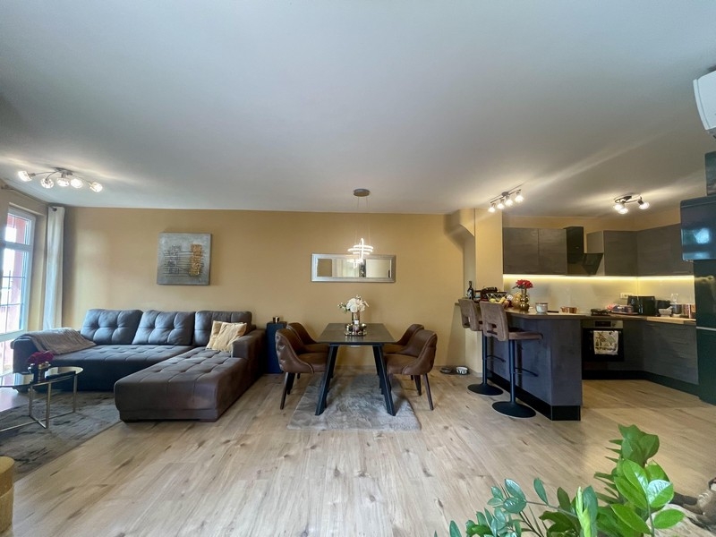 Przestronna część dzienna nieruchomości A3759, która jest na sprzedaż w Malinskiej w Chorwacji.