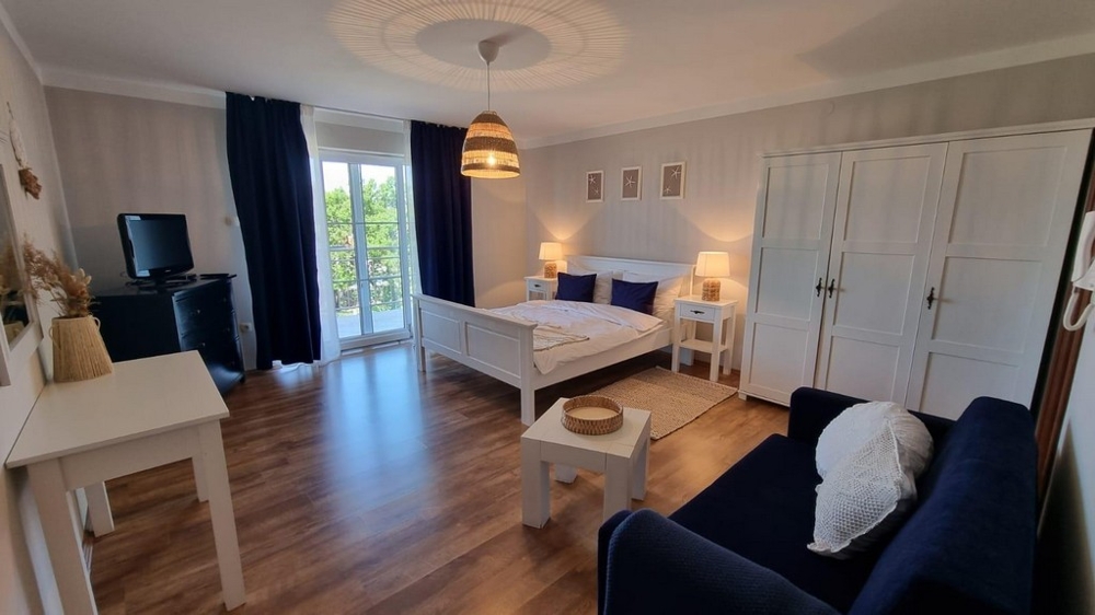 Widok na dużą sypialnię nieruchomości A3766.