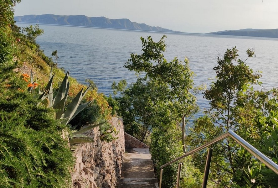 Nieruchomości Chorwacja - 1 rząd do morza.