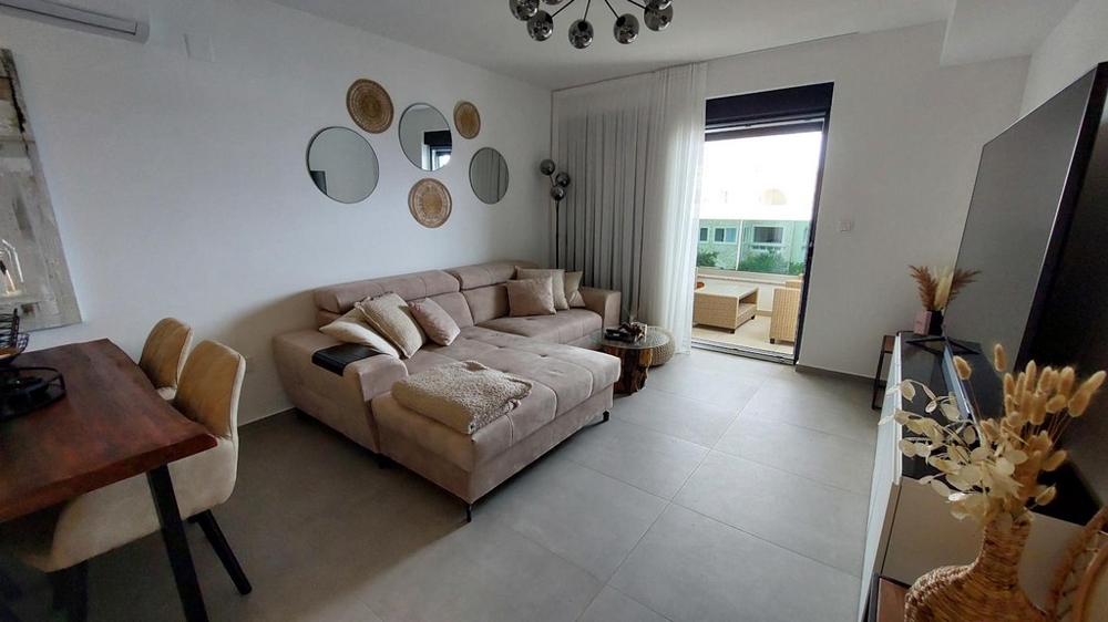 kuchnia i sypialnia.