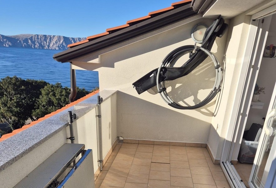 Widok na morze z tarasu