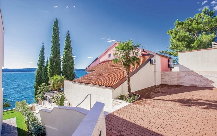 Mieszkanie przy plaży na sprzedaż w Crikvenicy w Chorwacji.