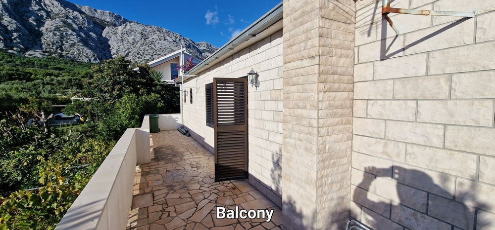 Taras apartamentu A3814 w Chorwacji.