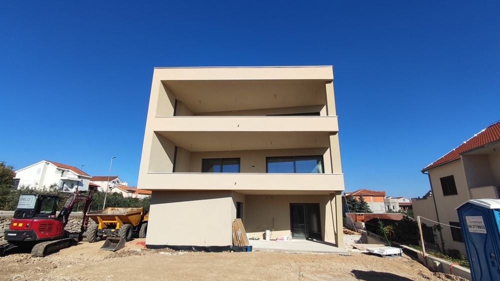 Penthouse na sprzedaż w Vodicach w Chorwacji.