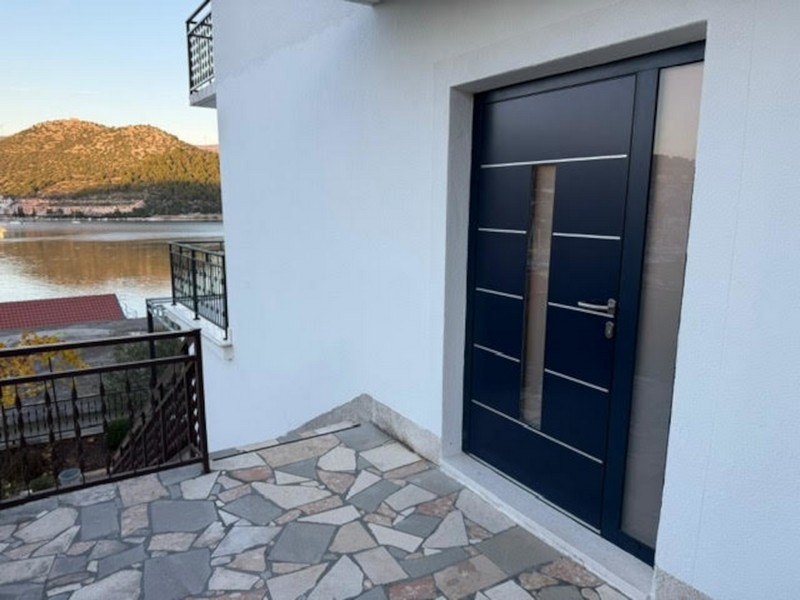 Nieruchomość blisko morza w regionie Trogir, Chorwacja.