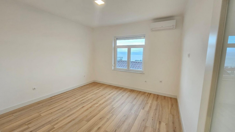 Sprzedam odnowione mieszkanie w Chorwacji.