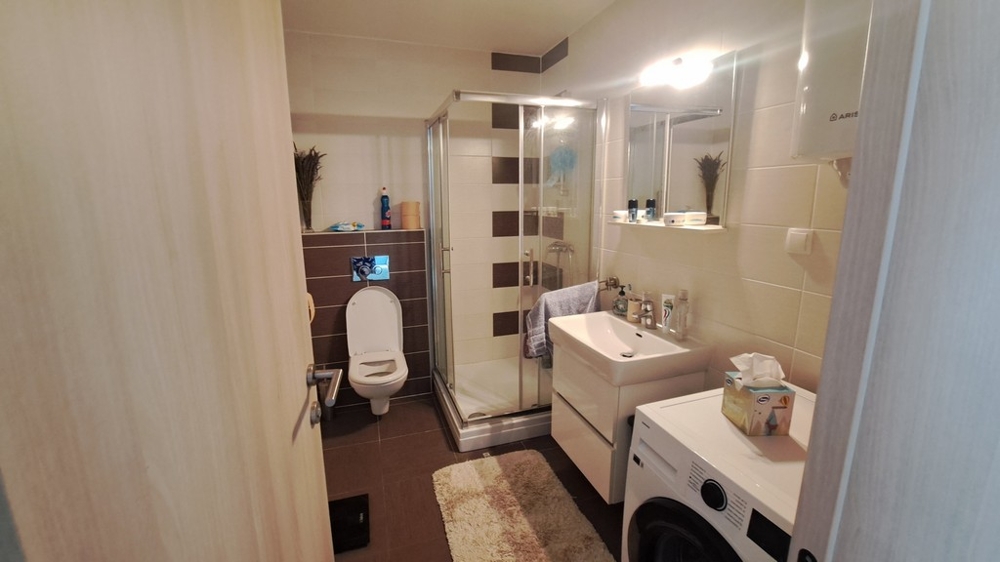 Łazienka z prysznicem