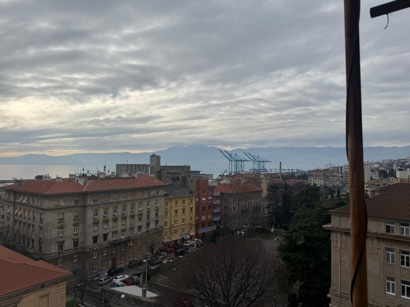 Widok na morze z balkonu nieruchomości A3855 w Chorwacji - Panorama Harcerska.