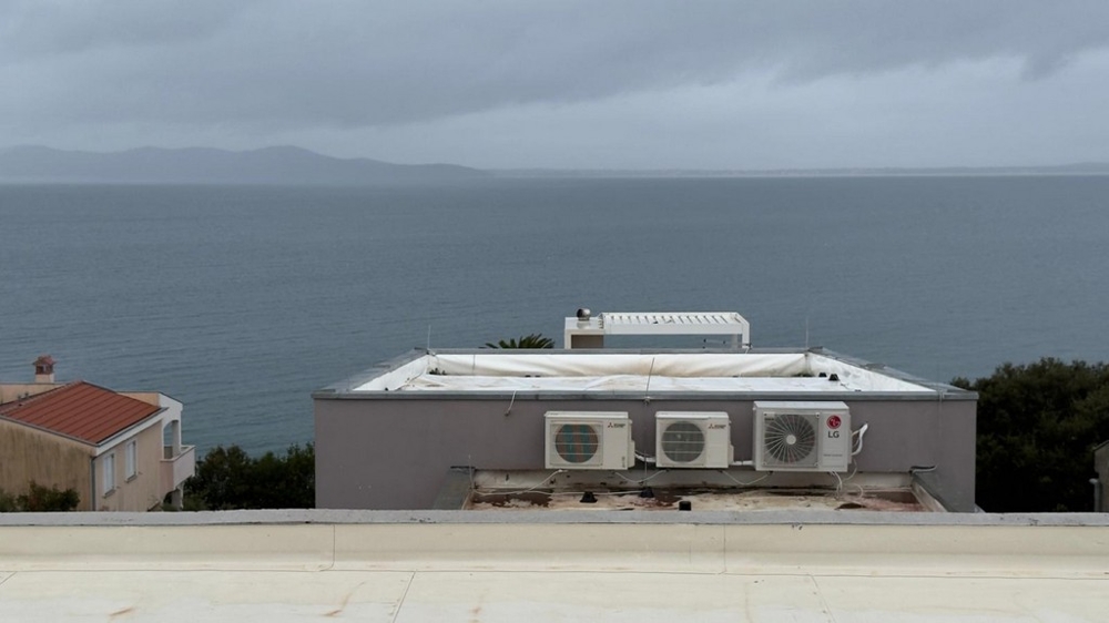 Widok na morze z tarasu na dachu apartamentu A3856