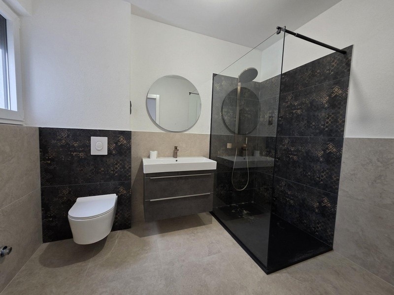 Nowoczesna łazienka.