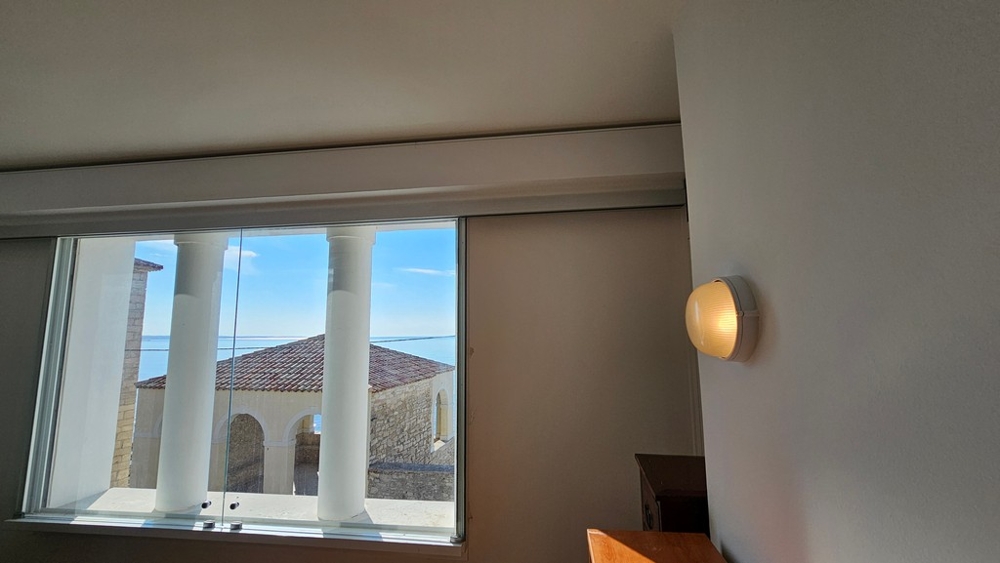 Widoki na mury miejskie i morze - nieruchomość A3867.